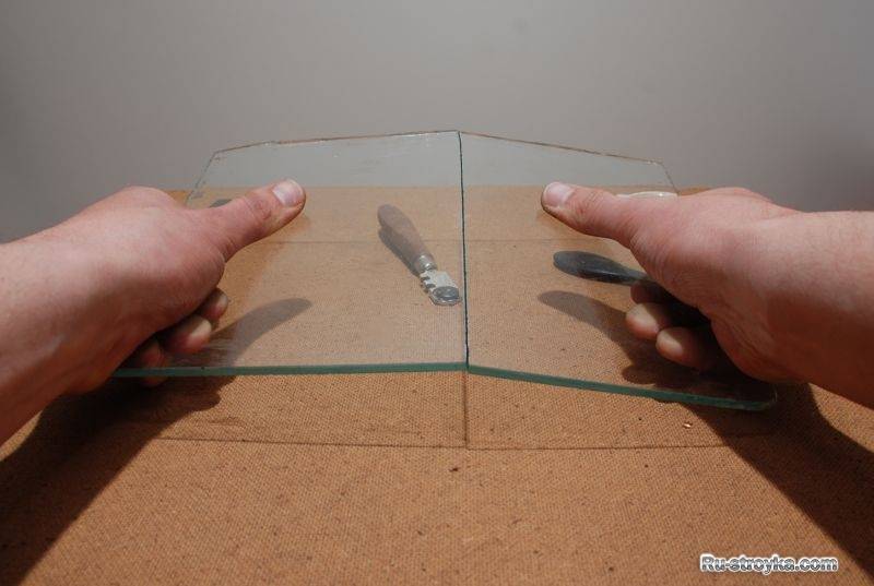 Как отрезать стекло без помощи стеклореза