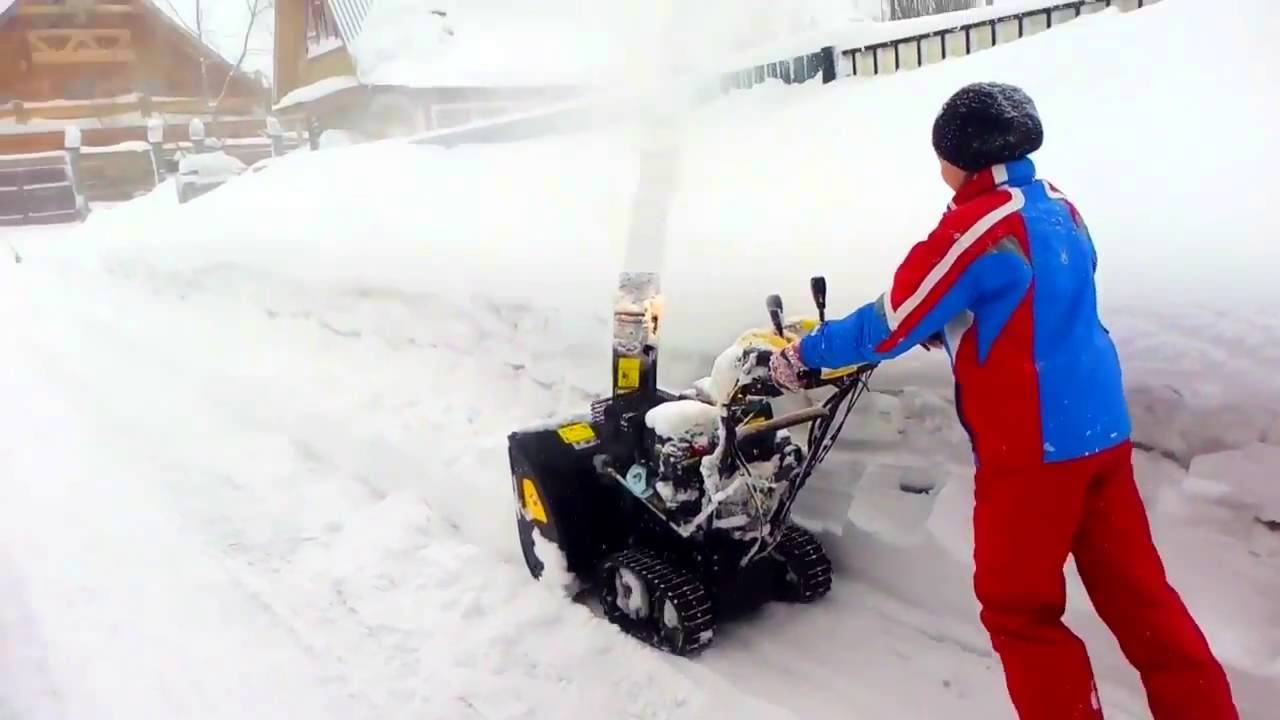 Сравниваем бензиновый и электрический снегоуборщик - что лучше