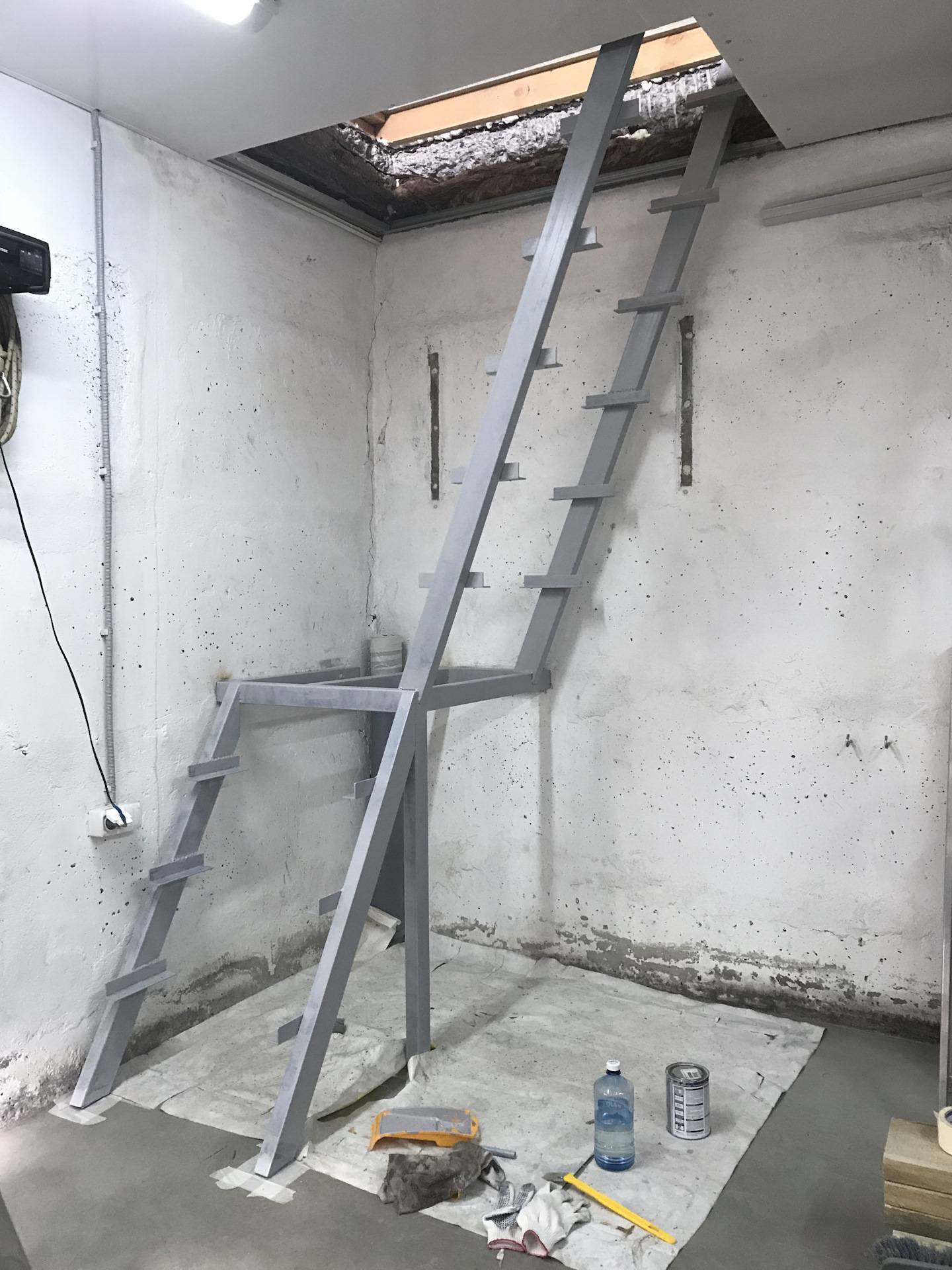 Лестница в подвал гаража - всё о лестницах