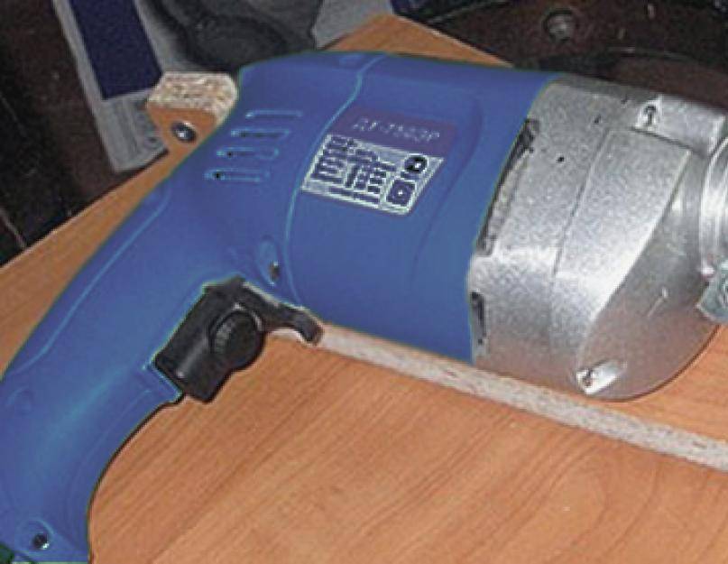 Делаем фрезерный станок из обычной дрели