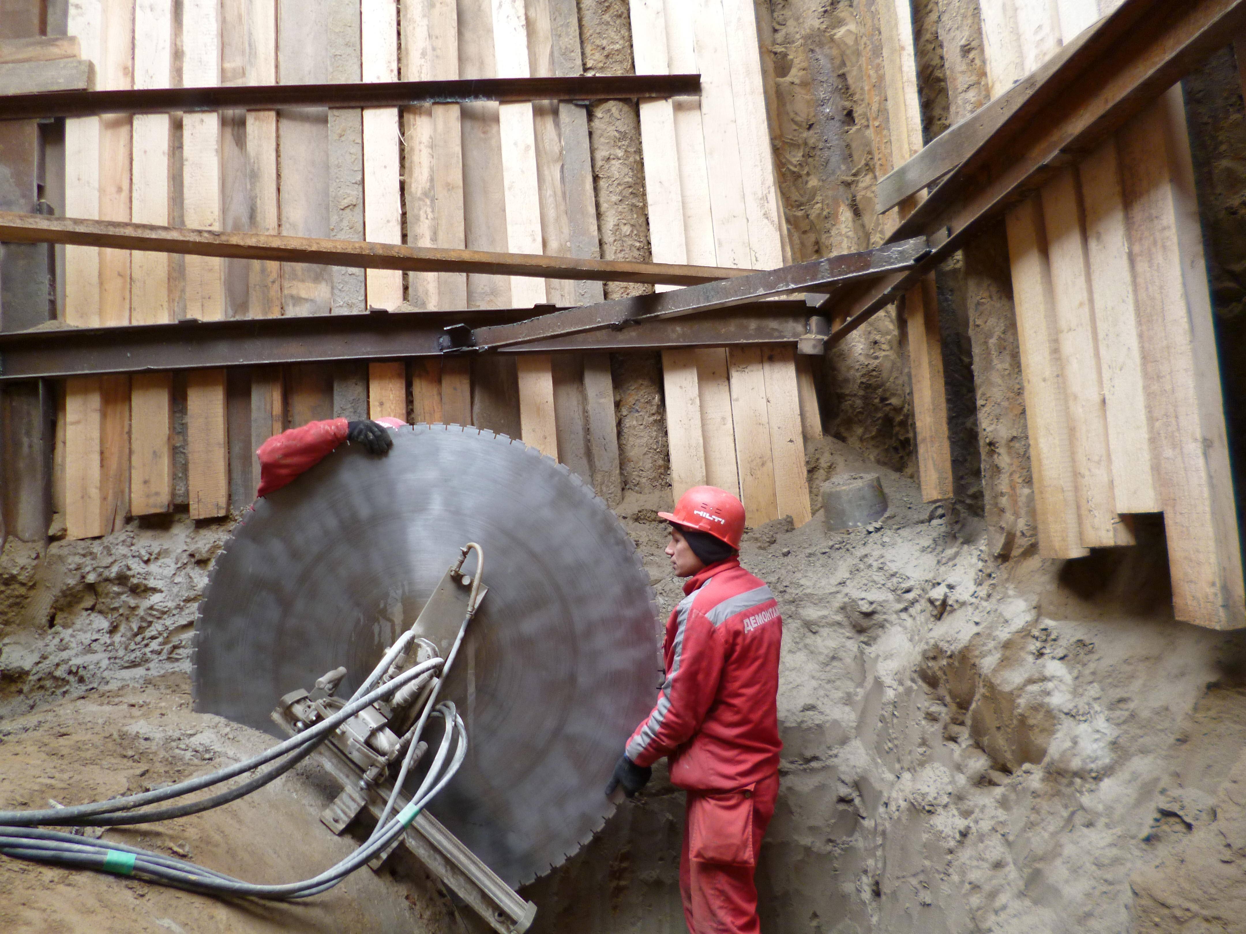 Стенорезная машина hilti. стенорезная машина. как без труда разрезать железобетон?
