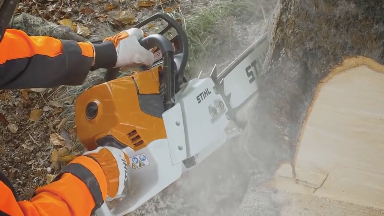 Эксплуатация бензопилы stihl. Stihl бензопила MS 661. Stihl MS 880. Stihl бензопила MS 880. Бензопила Stihl 880.